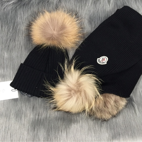Moncler Other - Beanie With Pom Pom Black - Moncler - SRP$
